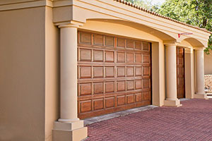 The Garage Door As Your Home’s Fashion Accessory